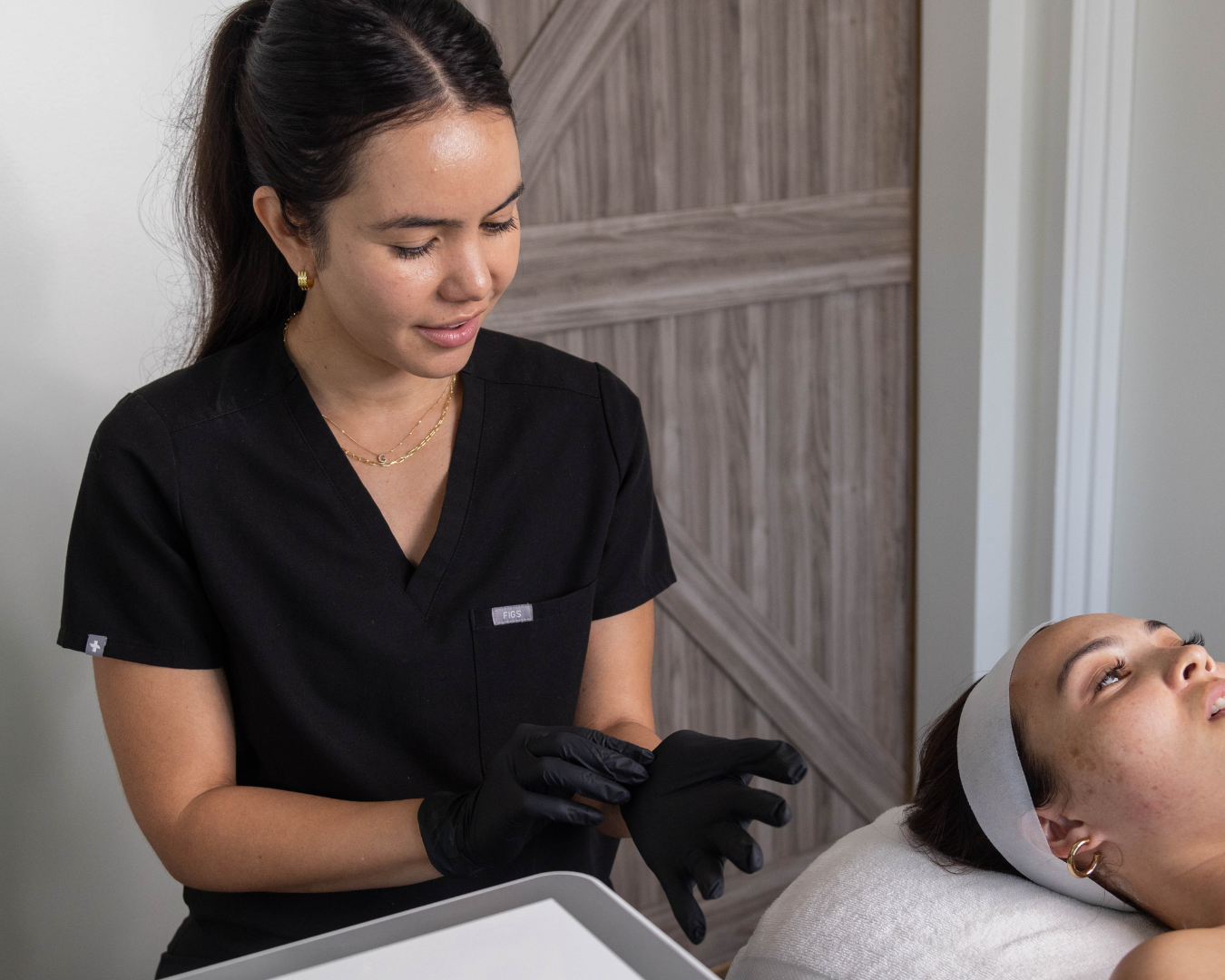 Aloha_Med_Spa_DiamondGlow_17c0081c-0e40-407e-bb12-853e6f2eaec2.png